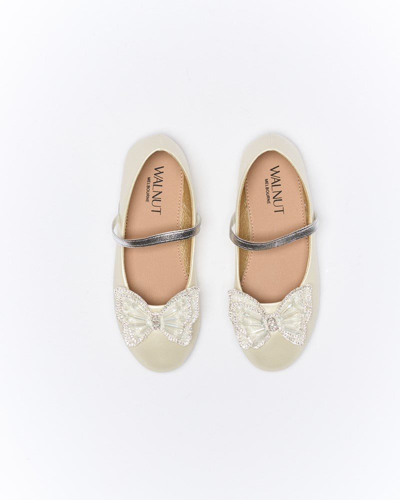 Dove Ballet - Pearl