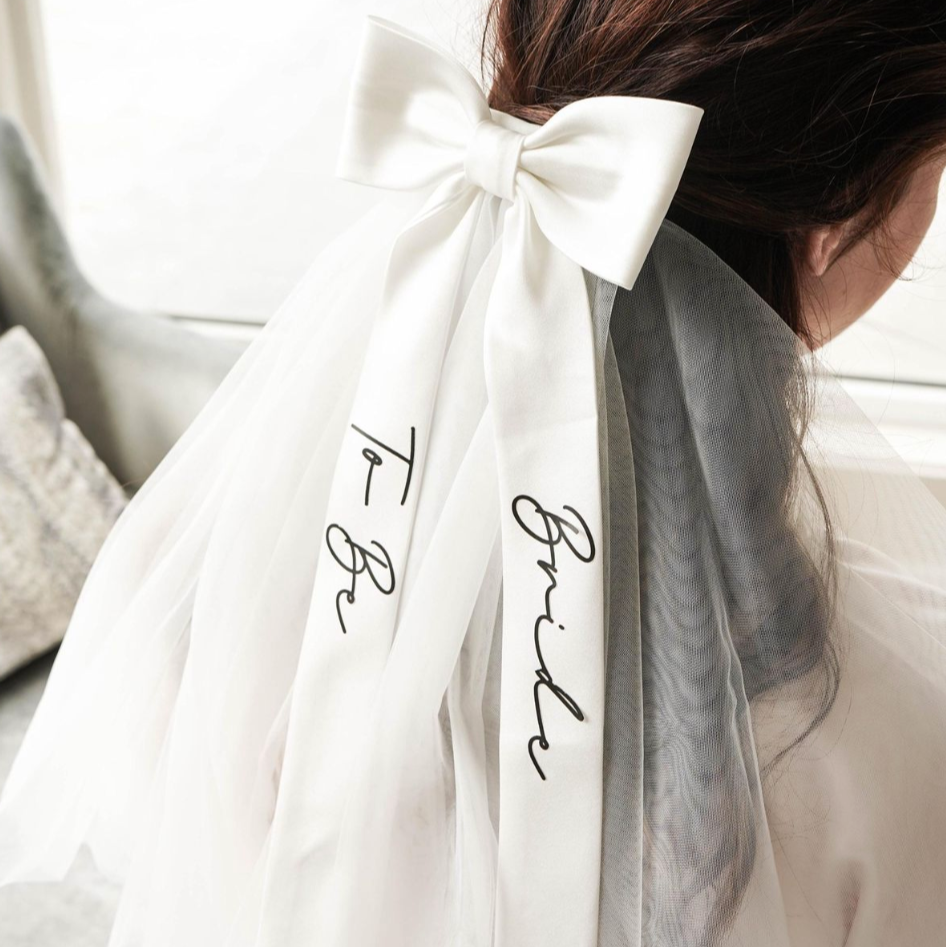 Bride To Be' Bow & Veil
