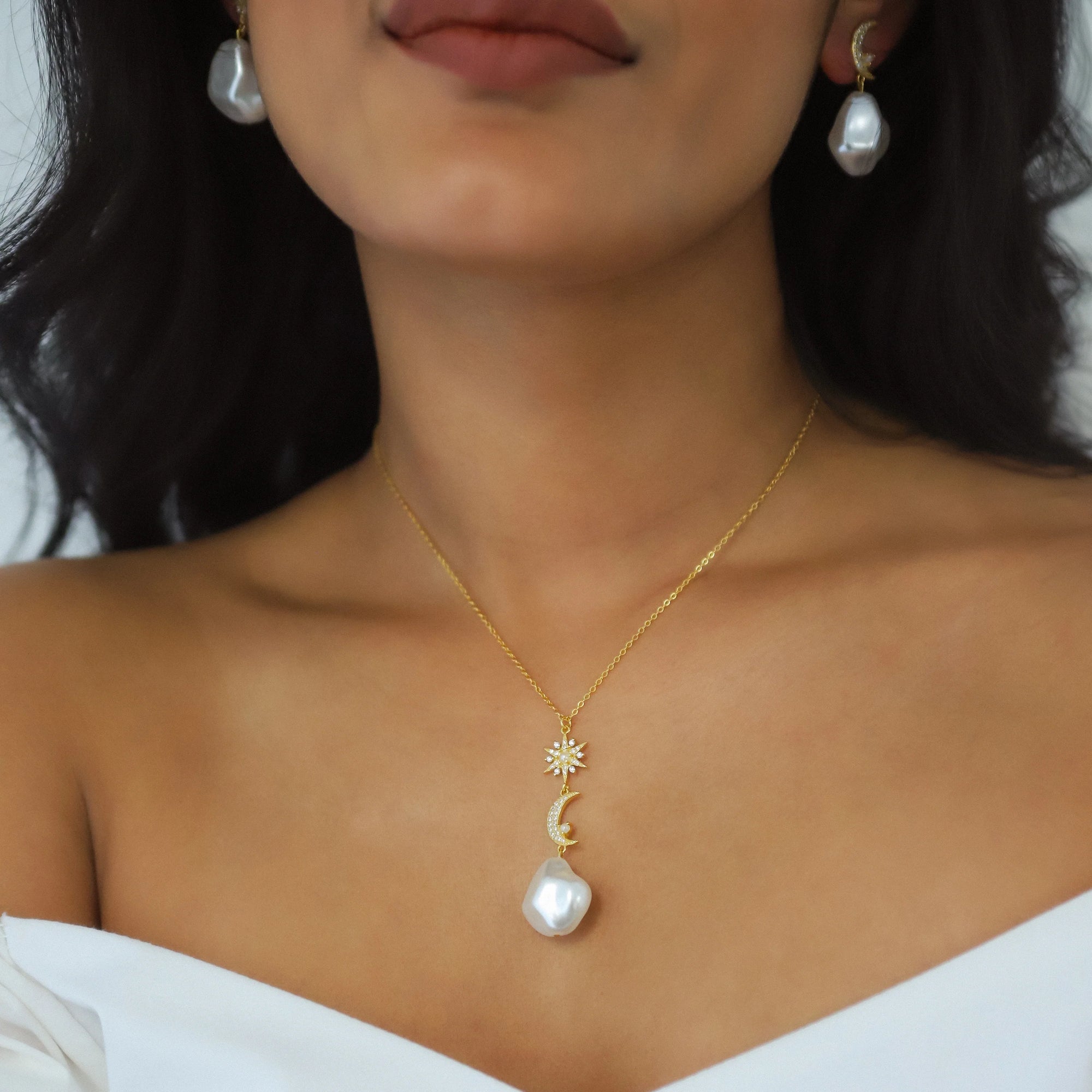 Bronte Pearl Drop Necklace - Gold